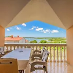Apartamento Tara