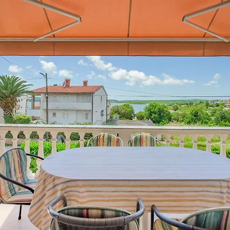 Tara Διαμέρισμα *