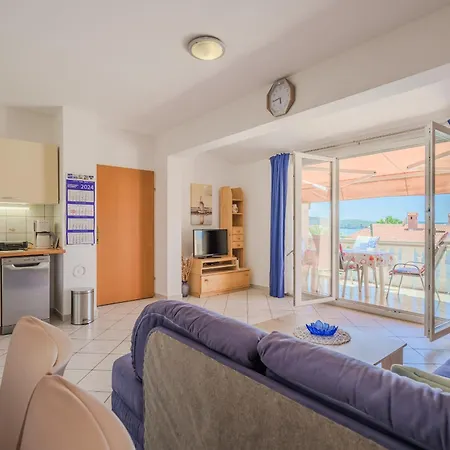 Tara Μεντουλίν