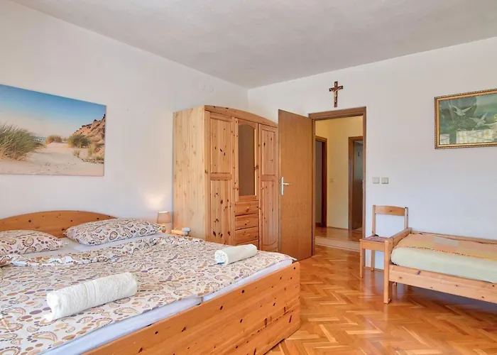 Διαμέρισμα Tara