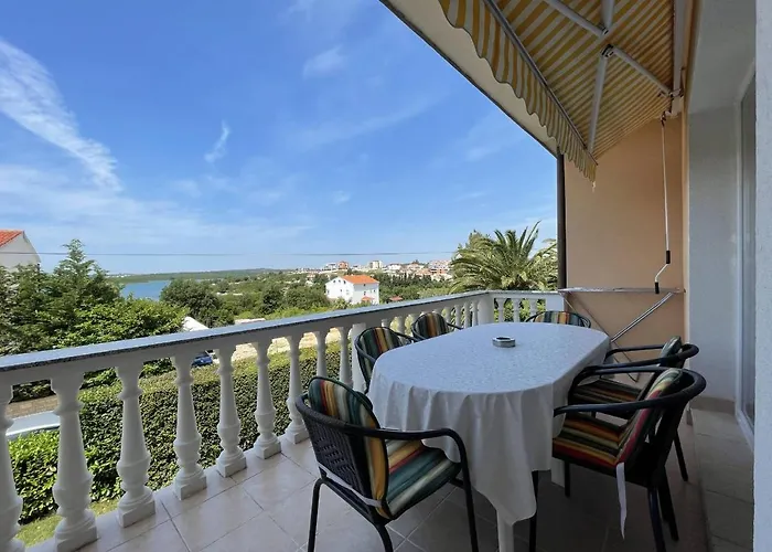 Διαμέρισμα Tara