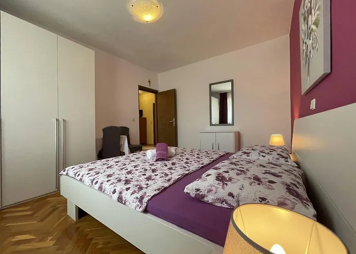 Tara * Μεντουλίν